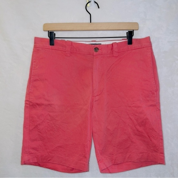 Men's J. Crew Red Flex Flat Front Chino Shorts size 32 waist - Picture 1 of 4